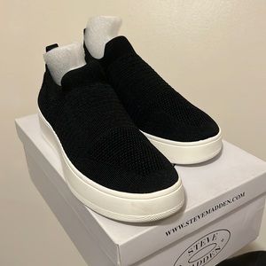 Steve Madden Women's Shoes Steve Madden Beale Sneaker
 Size 9